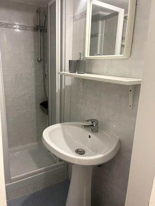 Ridi Che Ti Passa In Vico Lavagna Apartment เจนัว ภายนอก รูปภาพ